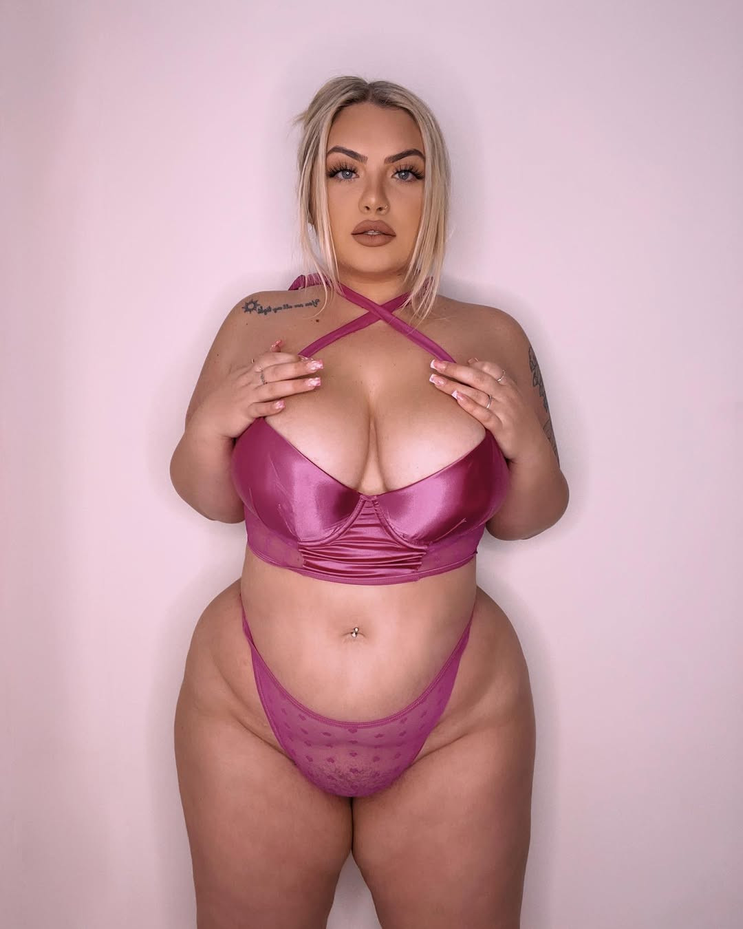 Amanda XO
