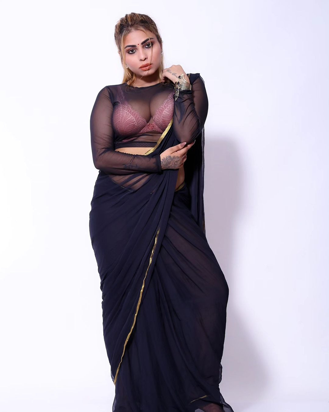 Anam Khan