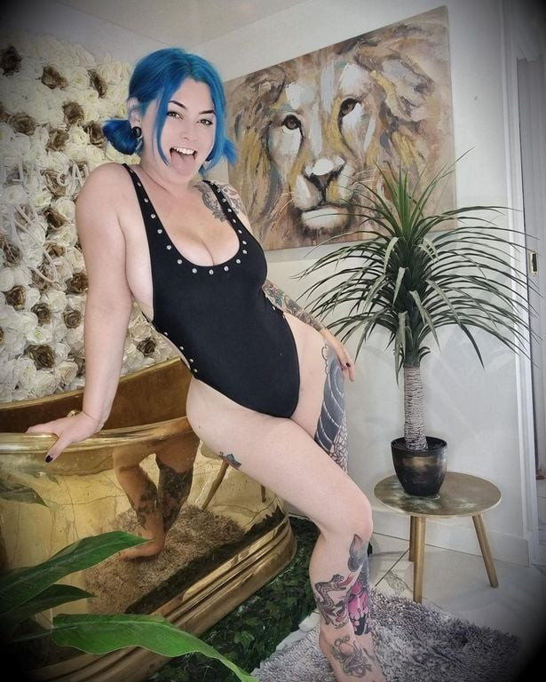 Lola Mason