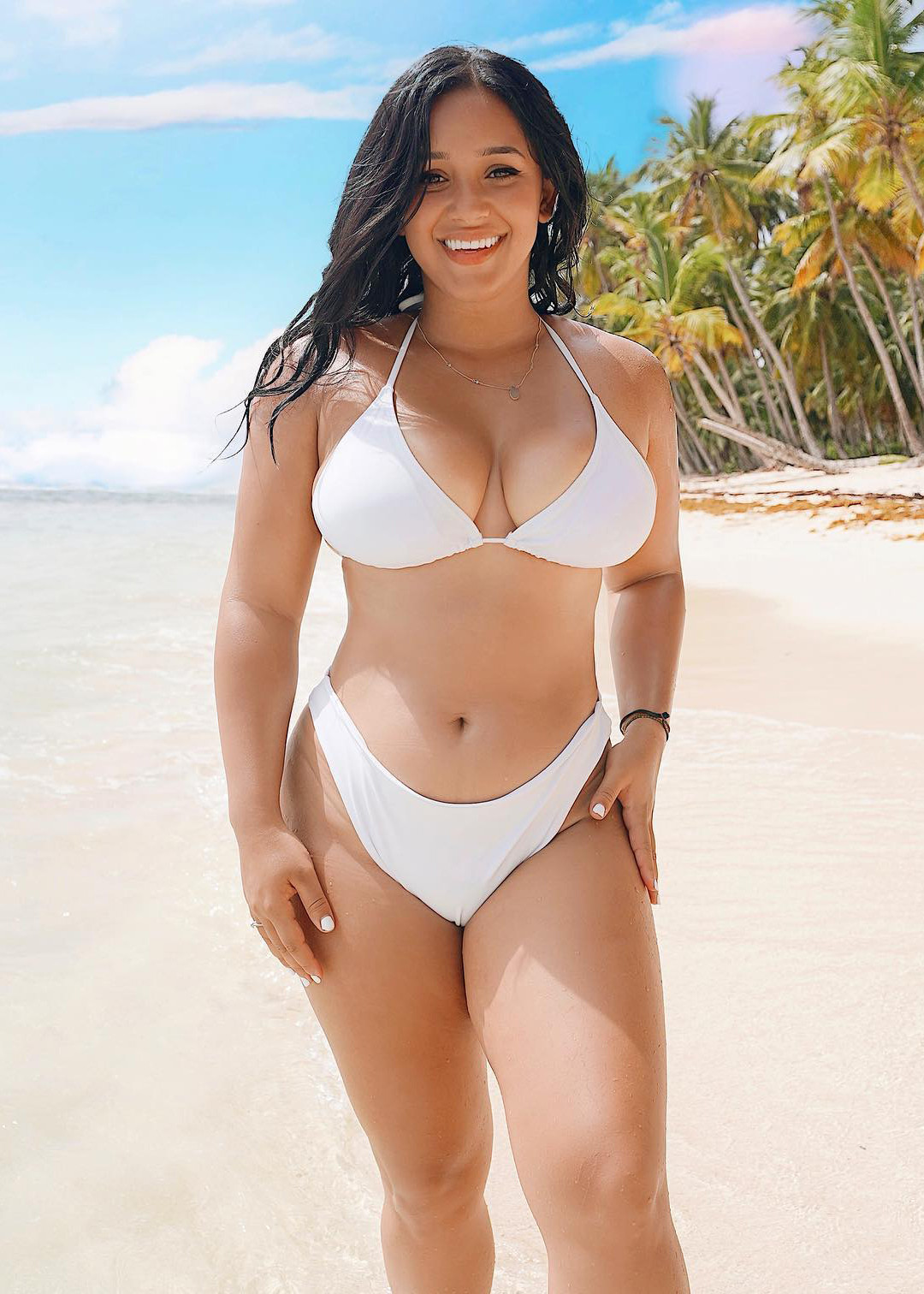 Andrea Lopez (Onlyfans)