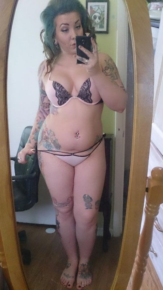 Dahlia Dee
