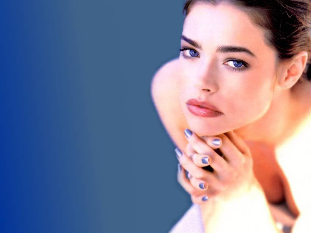 Leaked Denise Richards Nude Photo #21