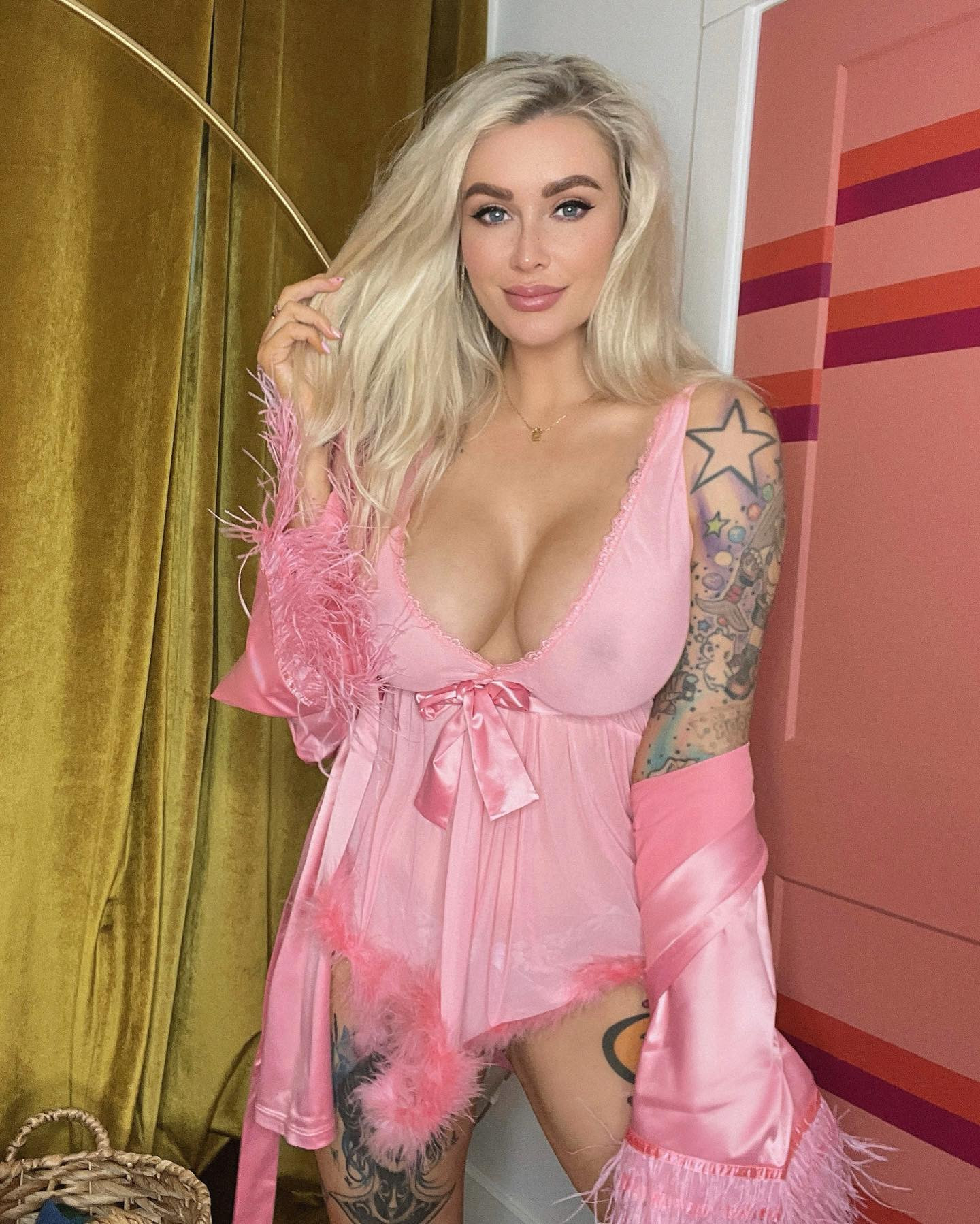 Leaked Laura Lux Nude Photo #16